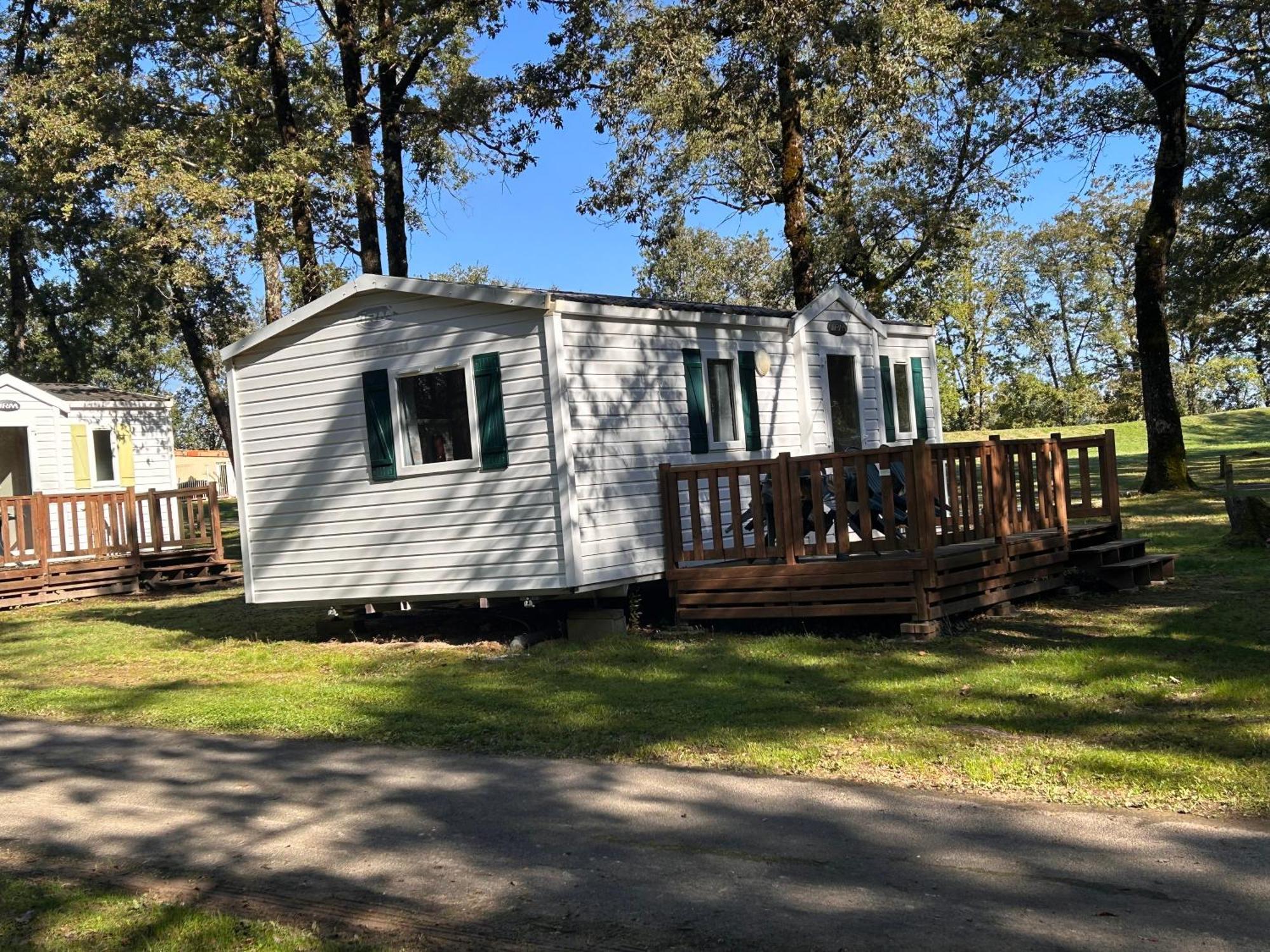 Camping Les Petites Minaudieres Coussay-les-Bois Room photo