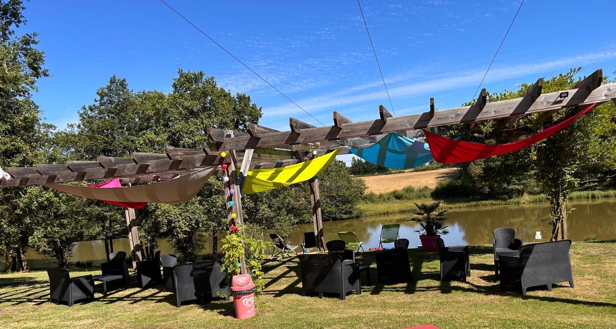 Camping Les Petites Minaudieres Coussay-les-Bois Exterior photo